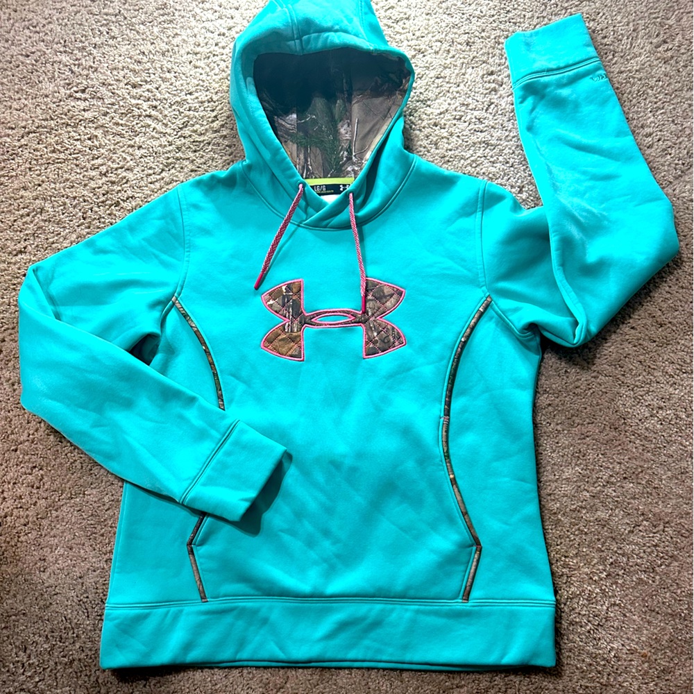 Women UnderArmor Camo hoodie